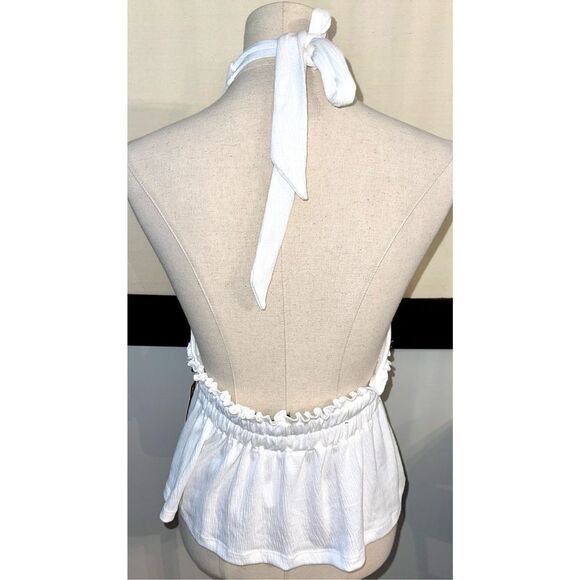 Almost Famous White Top NWT- Size Medium - Picture 9 of 9